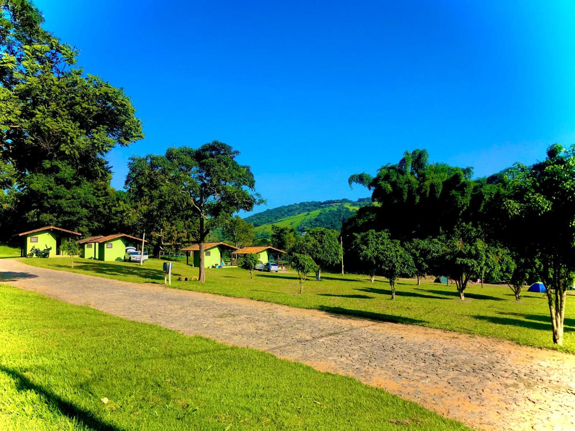Pousada E Camping Recanto Da Praia Capitólio Екстериор снимка